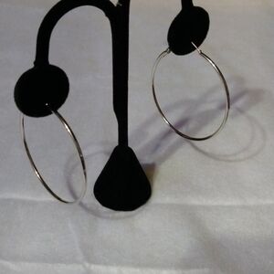 Silver tone hoop earrings pierced NWT 5cm (sku 176)